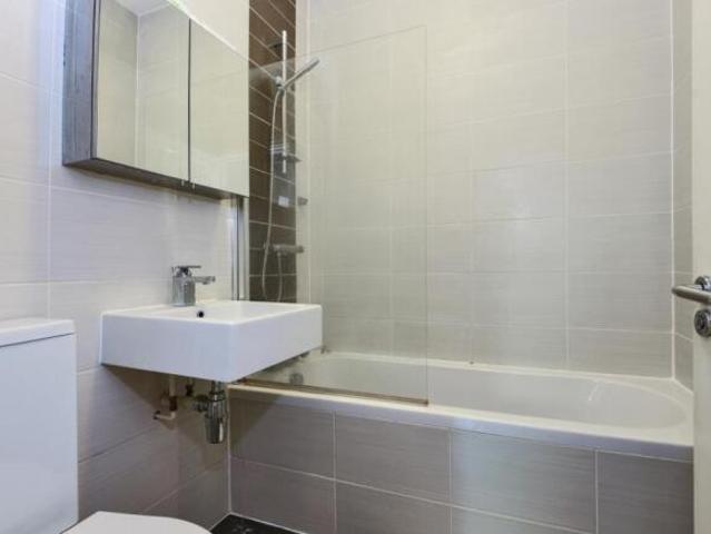 Flat for rent in Cat Hill