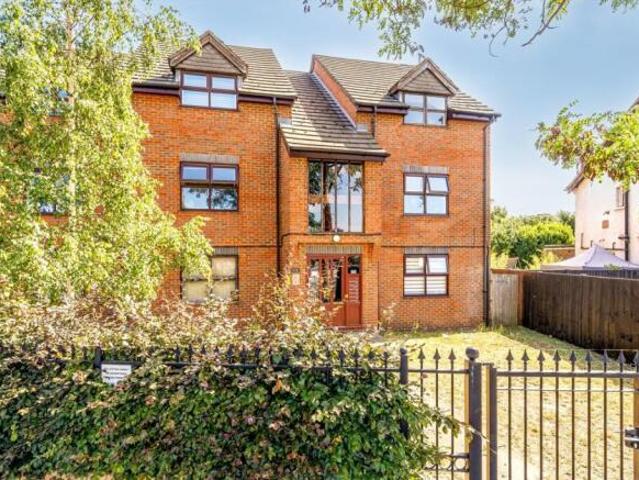 Flat for rent in Twickenham, Greater London