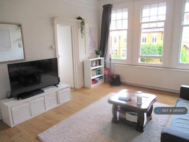 Flat for rent in Cat Hill