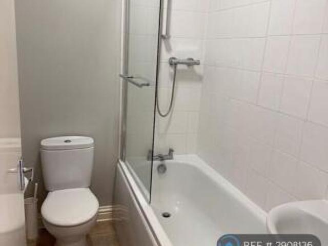 Flat for rent in Reading