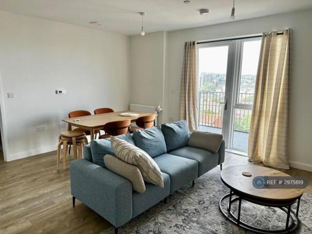 Flat for rent in Cat Hill