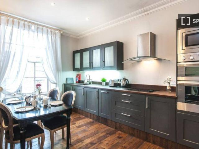Apartment to rent in Bluebell, North Tipperary
