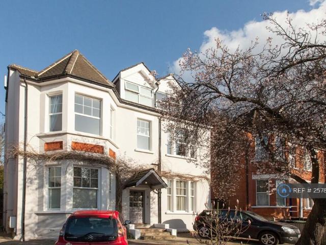 Flat for rent in Bromley