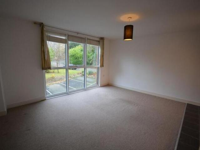 Flat for rent in Folkestone, Kent