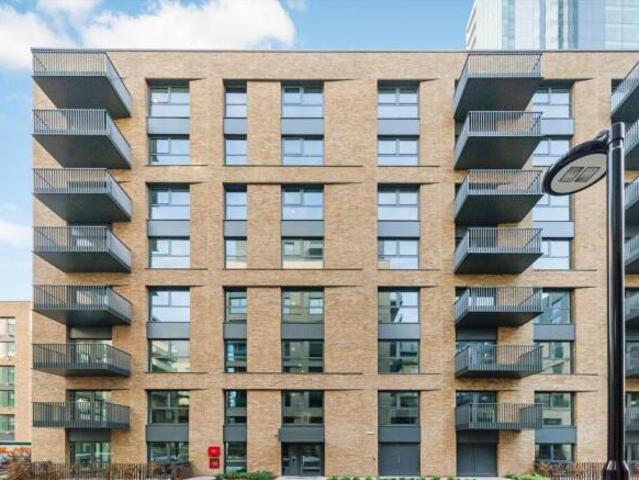 Flat for rent in Cat Hill