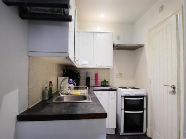 Flat for rent in Reading