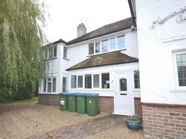 House for rent in West Sussex