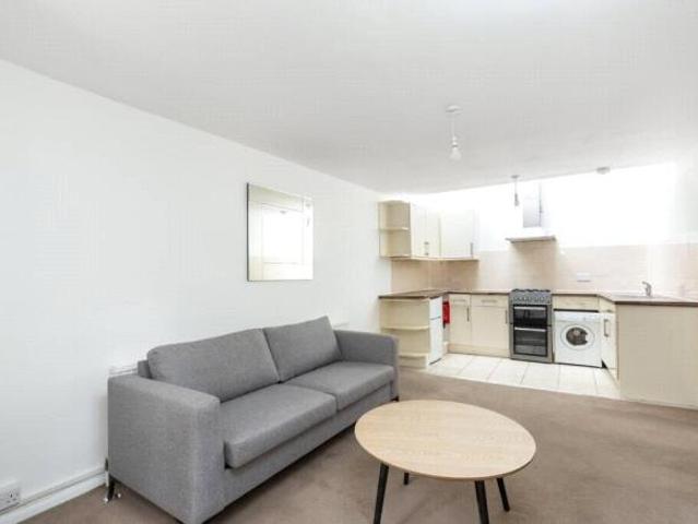 Flat for rent in Cat Hill, Isle Of Man