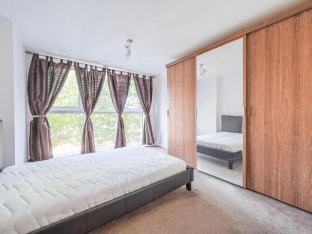 Flat for rent in Cat Hill