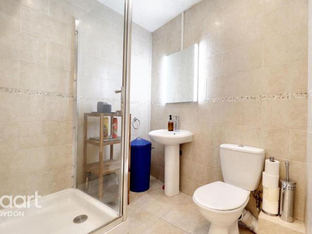 Flat for rent in London Borough of Croydon, South Croydon