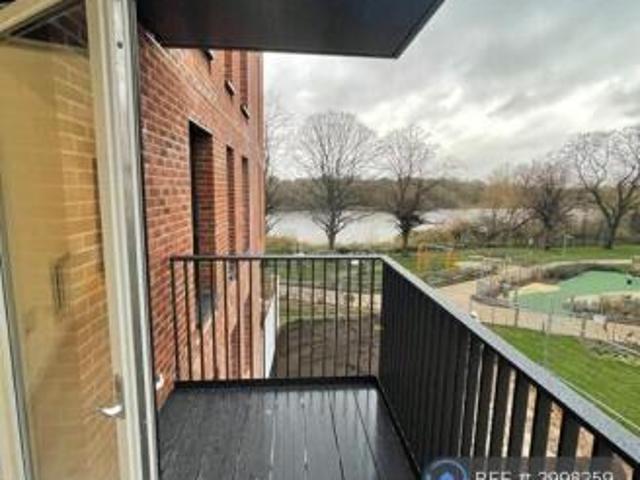 Flat for rent in Cat Hill