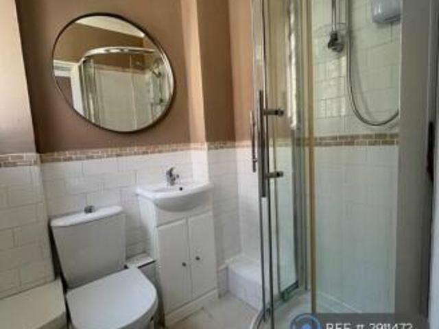 Flat for rent in Cat Hill