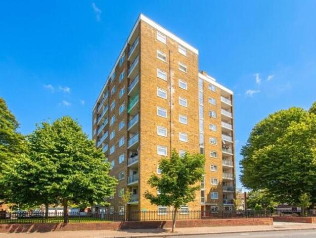 Flat for rent in Cat Hill