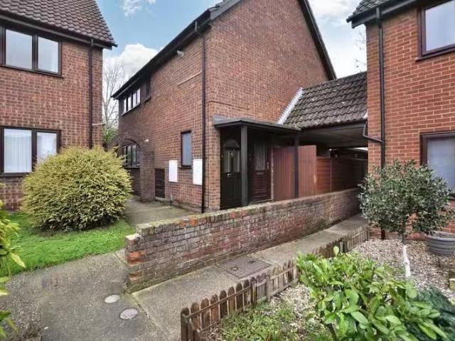 House for rent in Highwoods, Fordham Heath