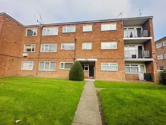 House for rent in Erdington, Charlestown