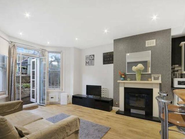 House for rent in Lyons, Greater London