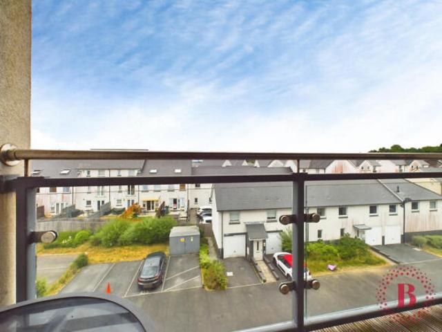 Flat for rent in Nangreaves, Wales