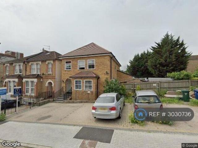 Flat for rent in Cat Hill, England