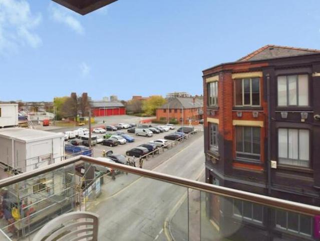 Flat for rent in City Centre, Georgia