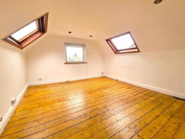 Flat for rent in Cat Hill