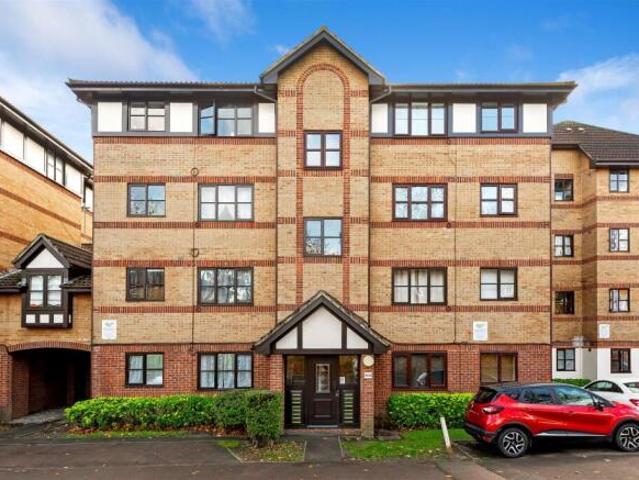 Flat for rent in Cat Hill