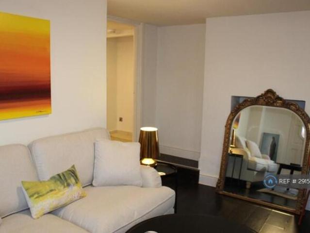 Flat for rent in Cat Hill