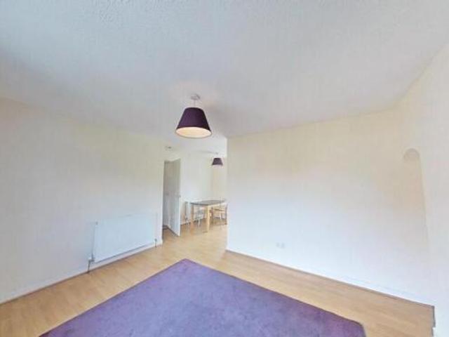 Flat for rent in South Gyle, Scotland