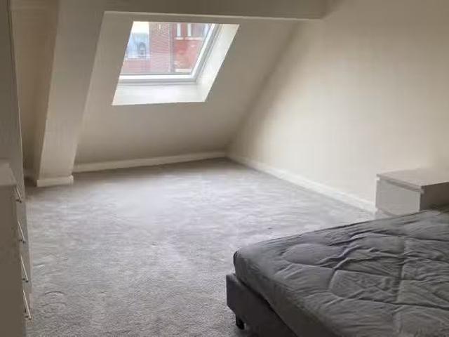 House for rent in Caldermill, East Midlands