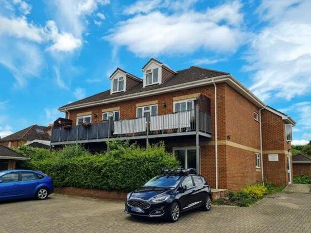 House for rent in Chilworth Old Village, Test Valley