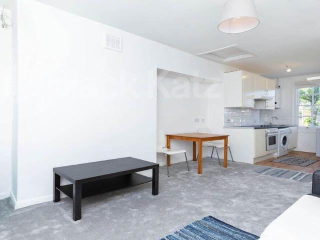 Flat for rent in Cat Hill, Isle Of Man