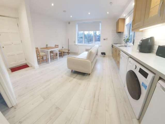 Apartment to rent in Bluebell, North Tipperary
