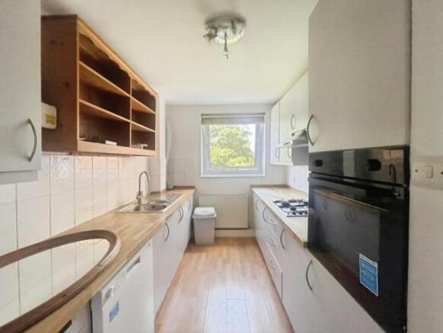 Flat for rent in Cat Hill