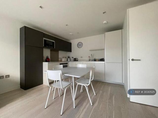 Flat for rent in Cat Hill