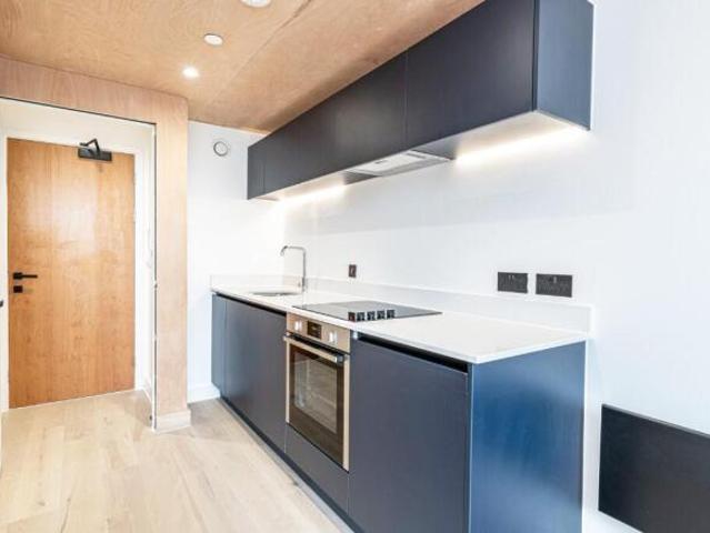 Flat for rent in Hulme, Manchester