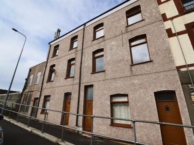 Flat for rent in Plasnewydd, Falcon Lodge