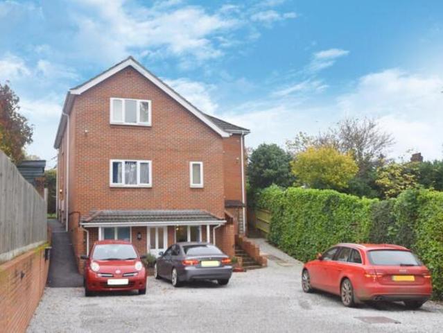 Flat for rent in Barton Stacey, Hampshire