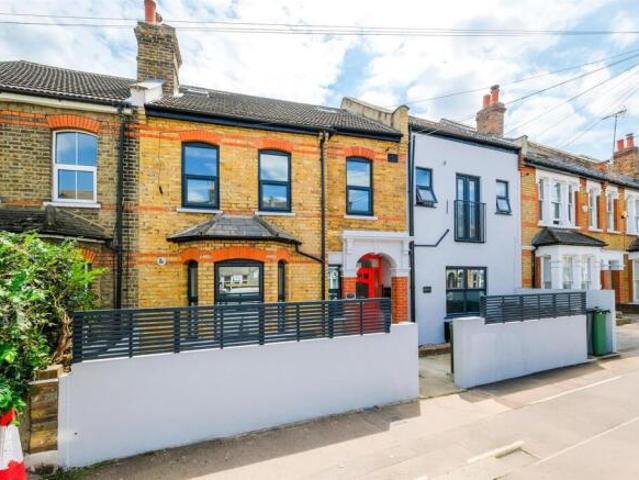 Flat for rent in Walthamstow, Greater London