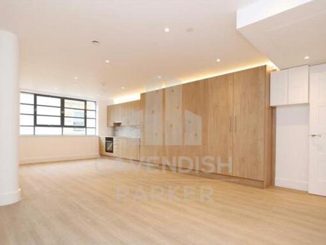 House for rent in Lyons, Greater London