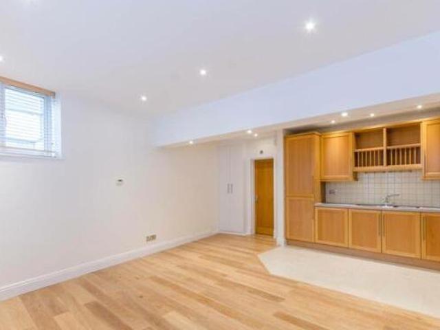 House for rent in Lyons, Greater London