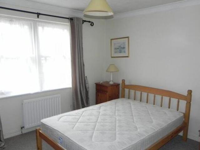House for rent in Surrey, England