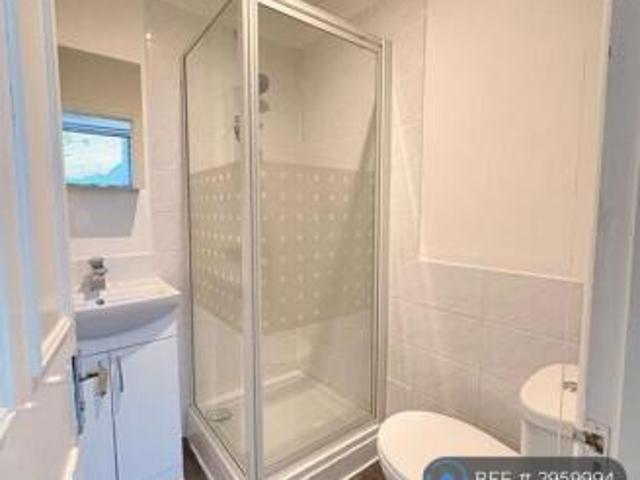 Flat for rent in Twickenham, Greater London