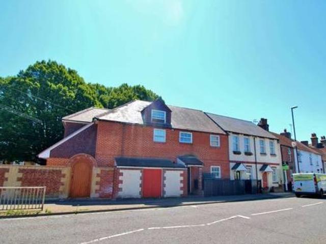 House for rent in West Sussex