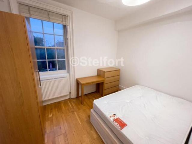 Flat for rent in Cat Hill, England