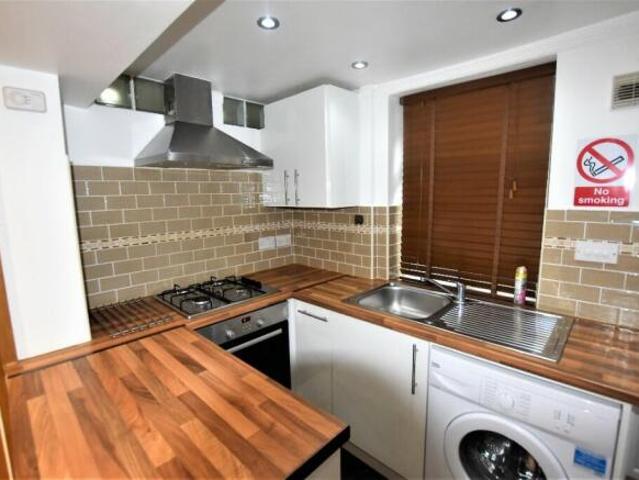 Flat for rent in Cat Hill