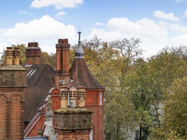 Flat for rent in Cat Hill