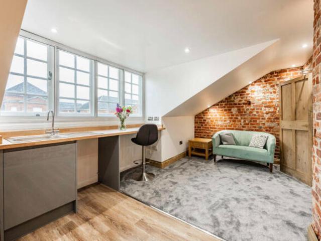 Flat for rent in Heigham Grove, East Bank