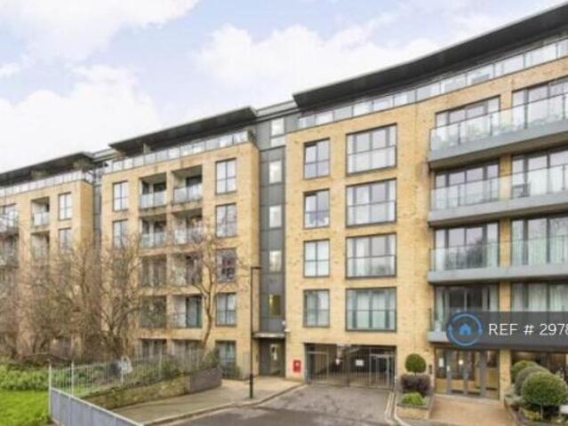 Flat for rent in Cat Hill