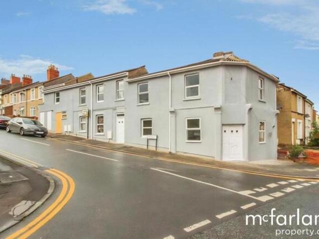 Flat for rent in Swindon, England