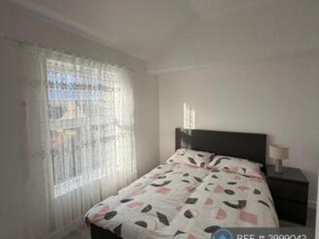 Flat for rent in Cat Hill