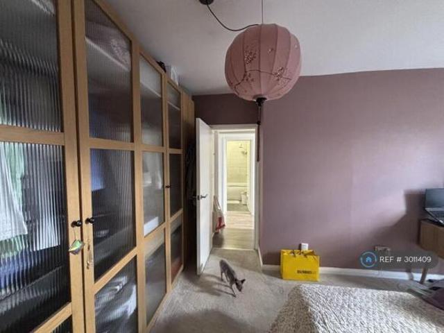 Flat for rent in Cat Hill